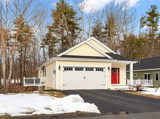 16 Currier Ln #16, Fremont, NH 03044