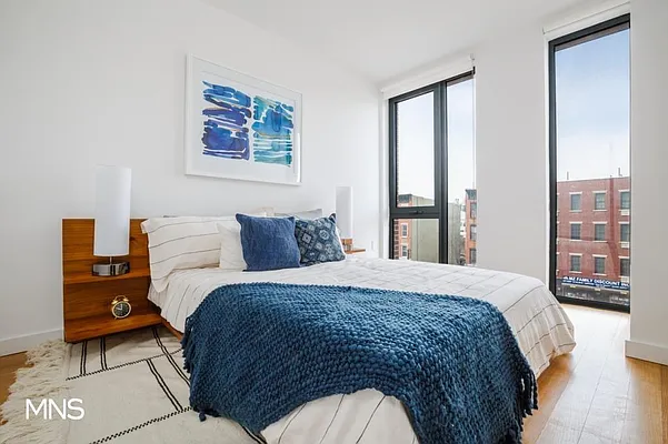 Rented by MNS Marketing | media 23