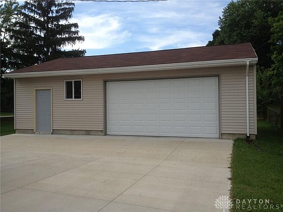 4th image of 7601 Remmick Ln