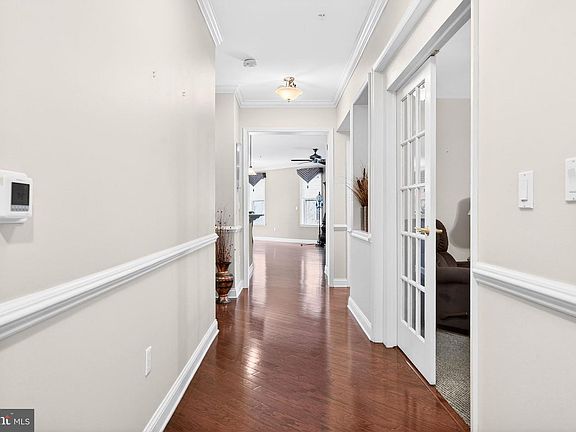 4th image of 137 Grande Ave