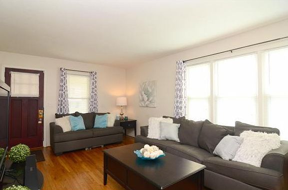 3rd image of 41 N Arch St
