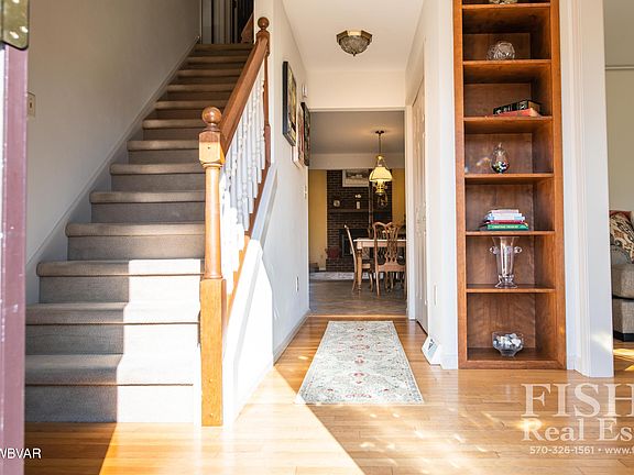 4th image of 39 Woodland Ct