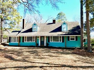41 Church St, Summerton, SC 29148