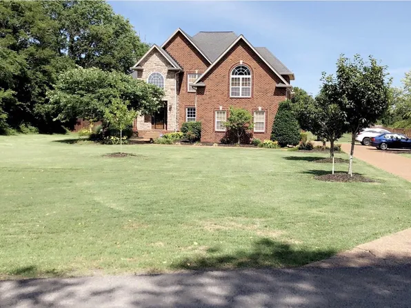 1049 Lone Oak Rd, Mount Juliet, TN 37122