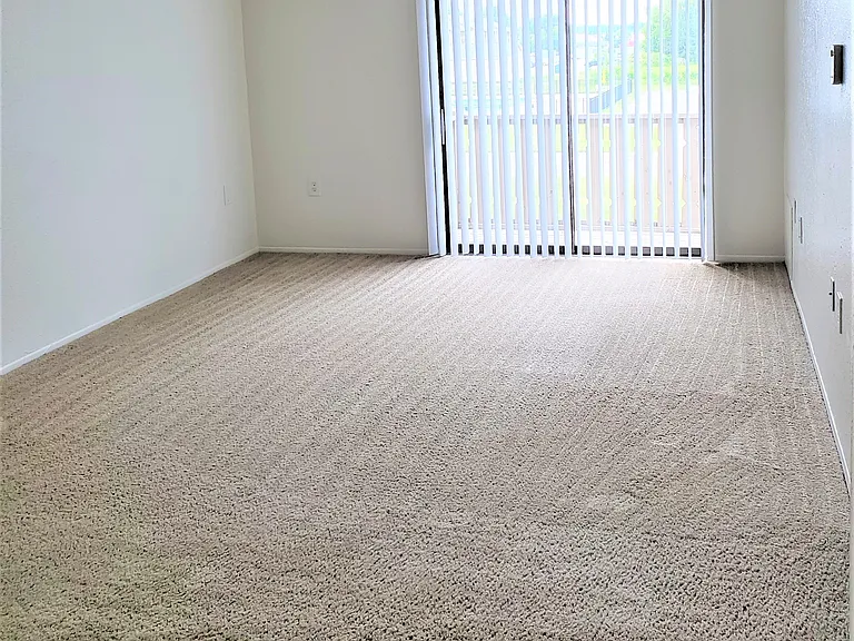 Windsor Place Apartments — Photo 128