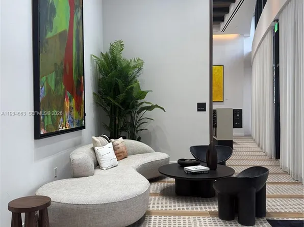 225 N Miami Ave #501, Miami, FL 33128