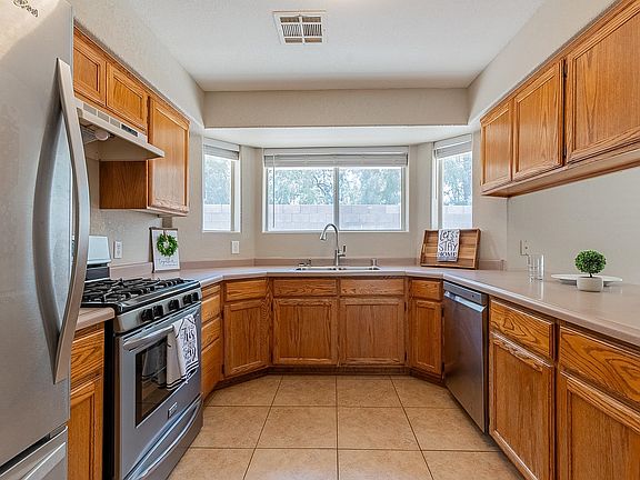 3rd image of 8651 E 26th Pl
