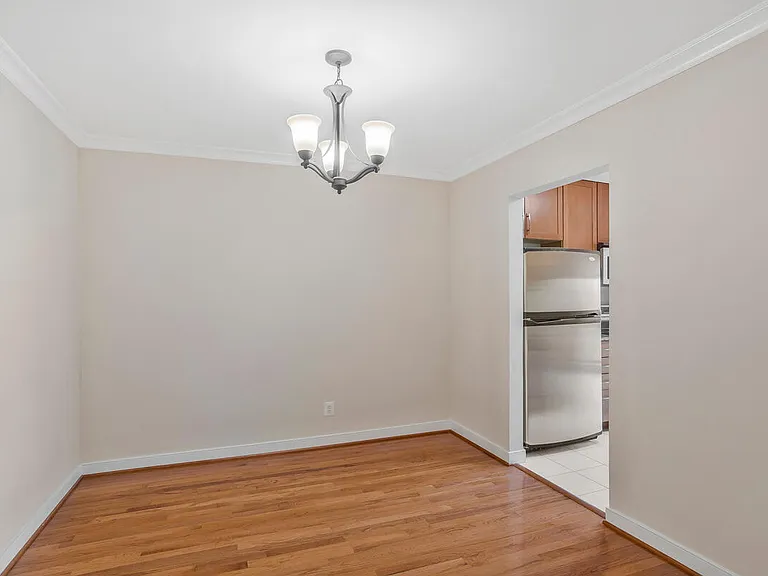 302 Hilltop Ln #K — Photo 16