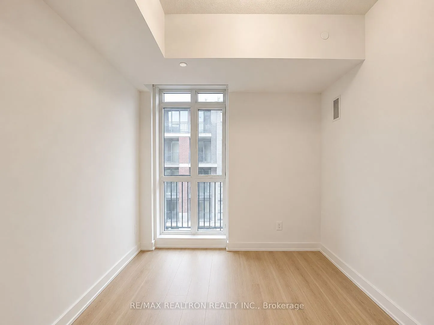 2 bed, $2,850 — Photo 4