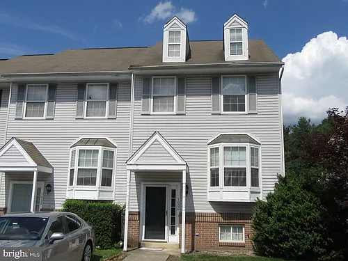 1000 San Remo Ct Photo 1