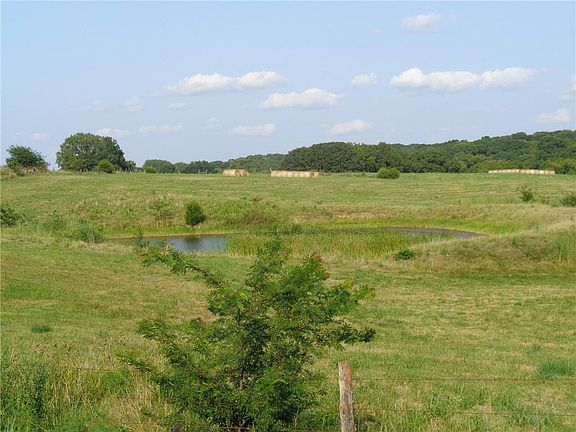 2nd image of 6500 SE Country Lane Rd