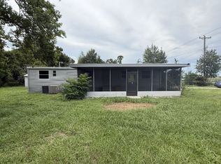 5950 SE 180th Avenue Rd, Ocklawaha, FL 32179