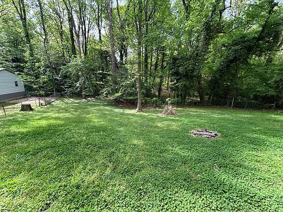 2nd image of 1601 Burnley Rd