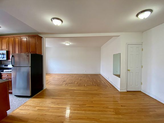 5th image of 35-91 161st St #4K