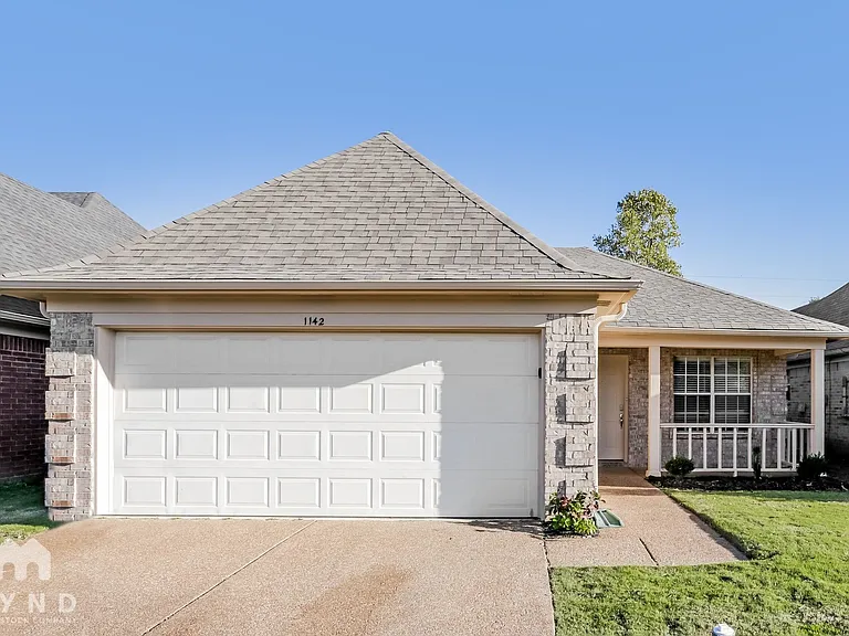 1142 Cross Valley Cv — Photo 1