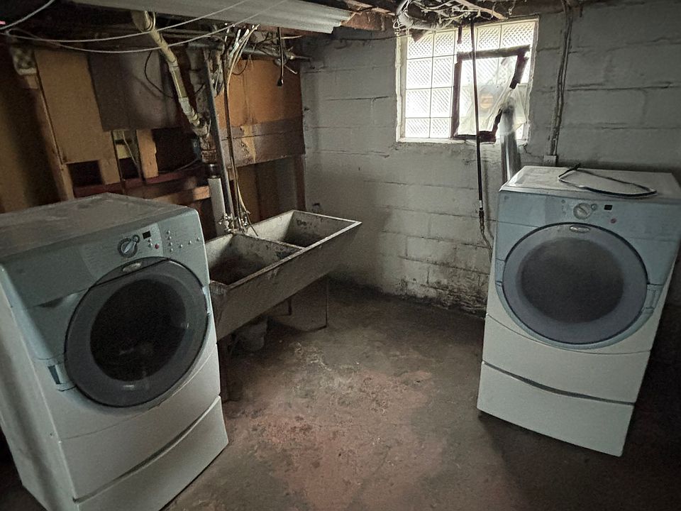 1st image of 29216 Park St #2