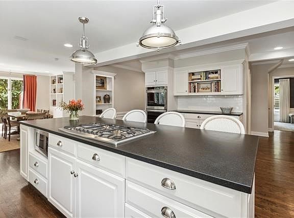 4th image of 6505 High Dr