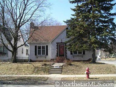 CHARMING VICTORY 4BR TUDOR W/WONDERFUL GRANITE KITCHEN.REMODELED UPSTAIRS