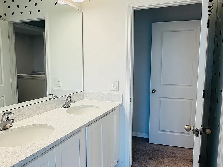 1838 Sanibel Dr — Photo 20