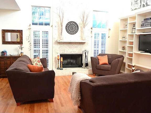 5th image of 2916 W Bay View Ave