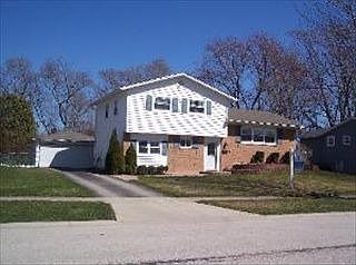 1st image of 315 N Morris Dr