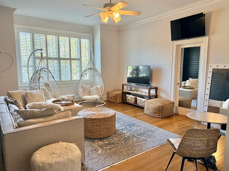 2115 Ascott Pl — Photo 3