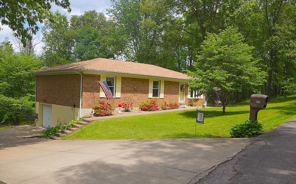 1st image of 311 Dawn Dr
