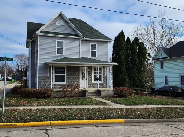 305 De Clark St, Beaver Dam, WI 53916