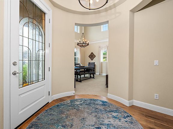 3rd image of 3696 Newbury Court