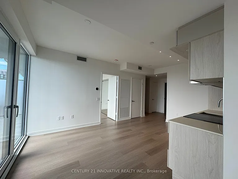 448 Burnhamthorpe Rd W #4009 — Photo 2
