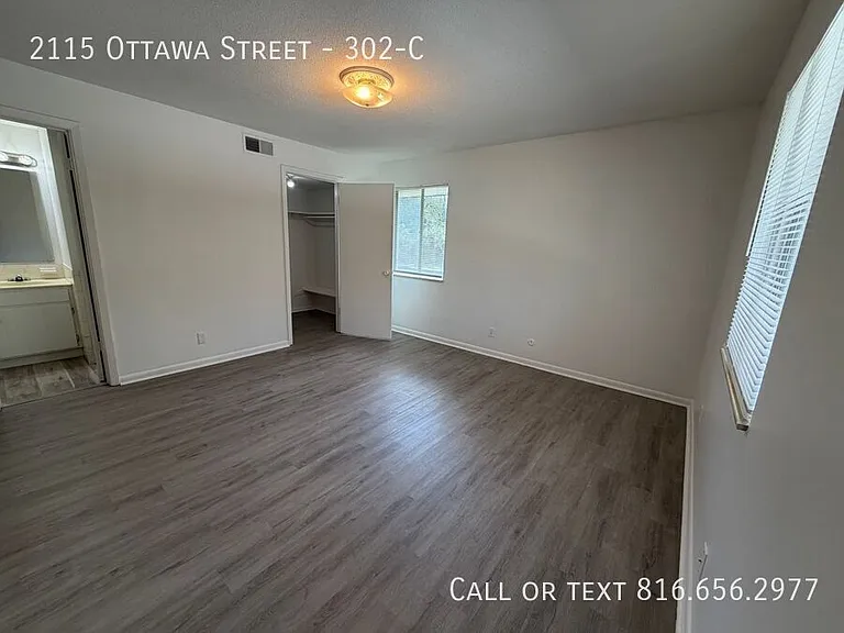 2115 Ottawa St #302C — Photo 40