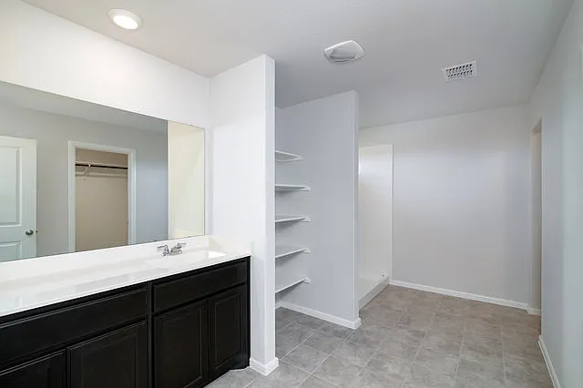 5813 Morrow Point Dr — Photo 14