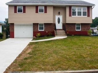 1500 Lincoln Ave, Nanticoke, PA 18634