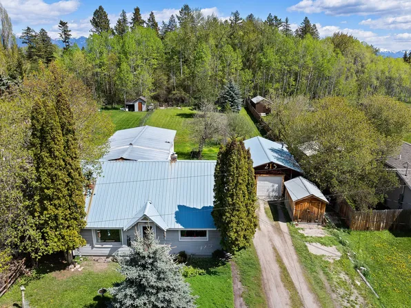 215 Caroline Rd, Lakeside, MT 59901