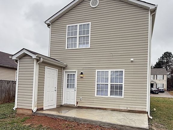 4th image of 1607 Hallmark Hills Dr