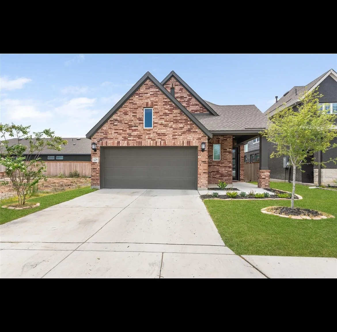 3 bed, 1970 sqft, $2,400 — Photo 1