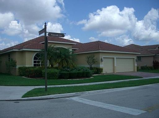 1st image of 1125 Waterside Cir