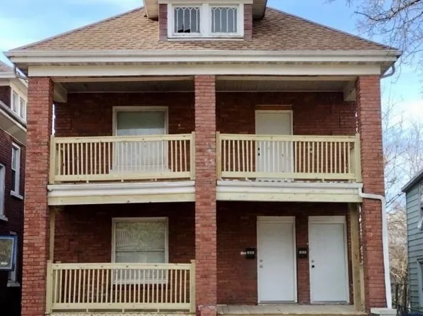 606 Woodlawn Ave, Rockford, IL 61103