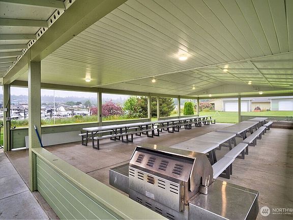 5th image of 37971 Brant Road NE