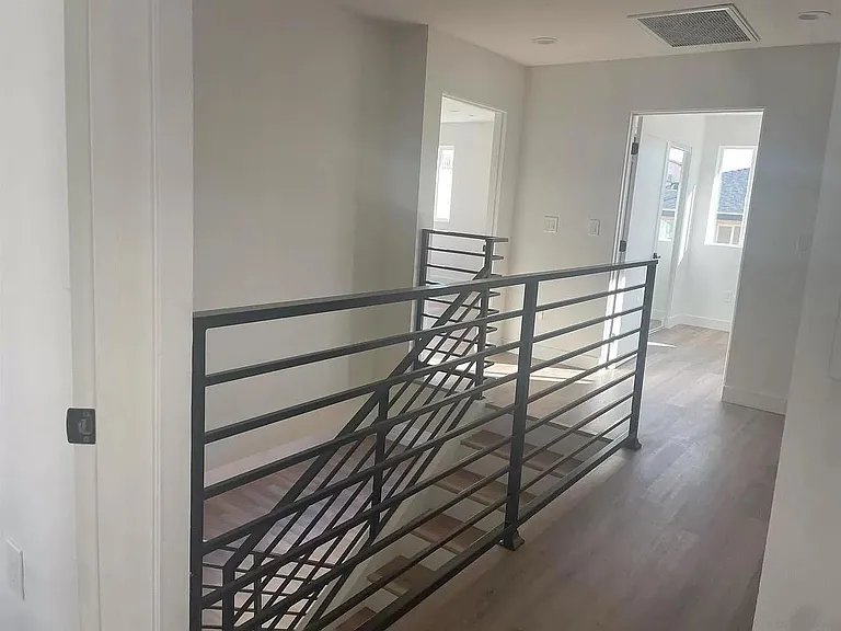 2812 C Ave — Photo 9