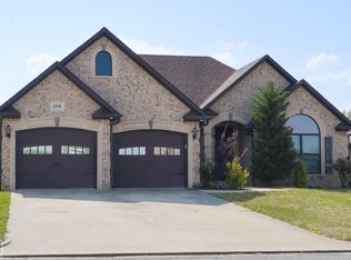 1908 Walnut Valley Dr, Paragould, AR 72450