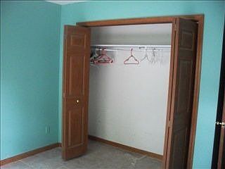 3rd image of 628 W Garfield Ave