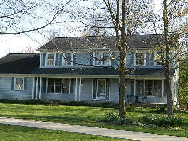 1st image of 100 Chadbourne Dr