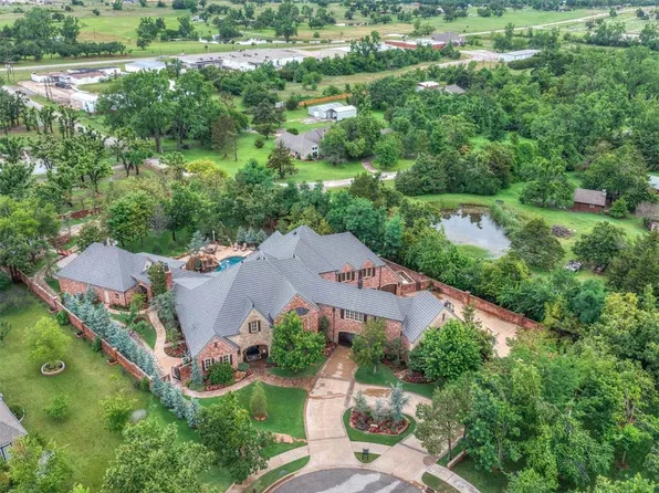 1705 Maple Dr, Blanchard, OK 73010