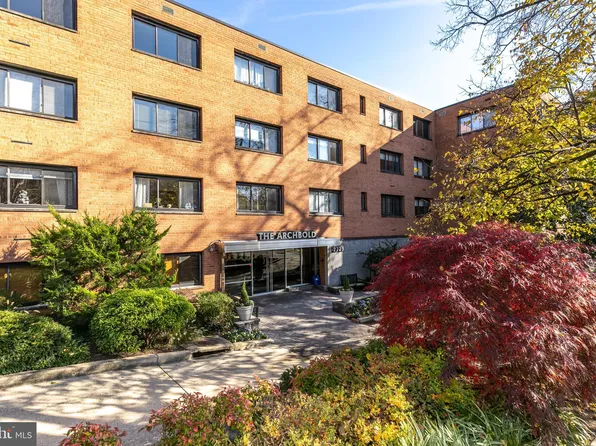 2725 39th St NW APT 503, Washington, DC 20007
