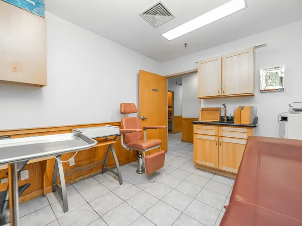 1749 East 16th Street image 16 of 18