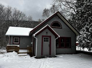 39 1/2 East Ave, Naples, NY 14512