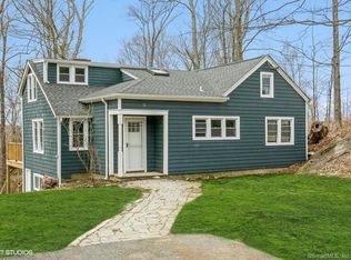 16 Junction Rd, Brookfield, CT 06804