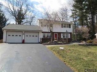 126 Westchester Dr N, Delmar, NY 12054