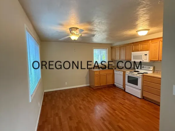 1425 W 8th Ave, Eugene, OR